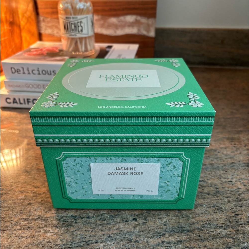 Flamingo Estate Candle - 26 oz